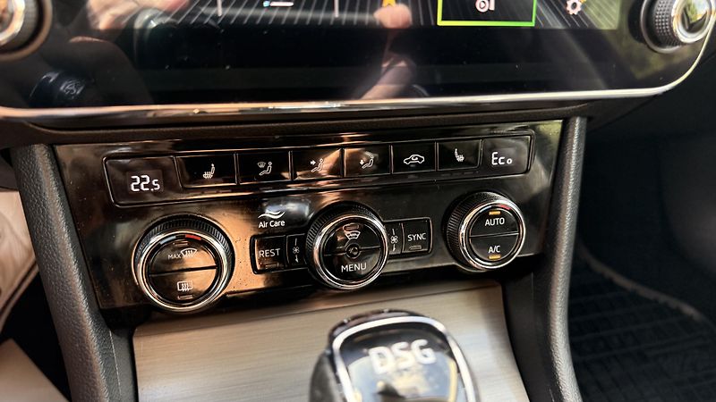 Škoda Superb (2020) 1.4 IV,PHEV ,DOJEZD 38KM,LED - fotka 45 z 49