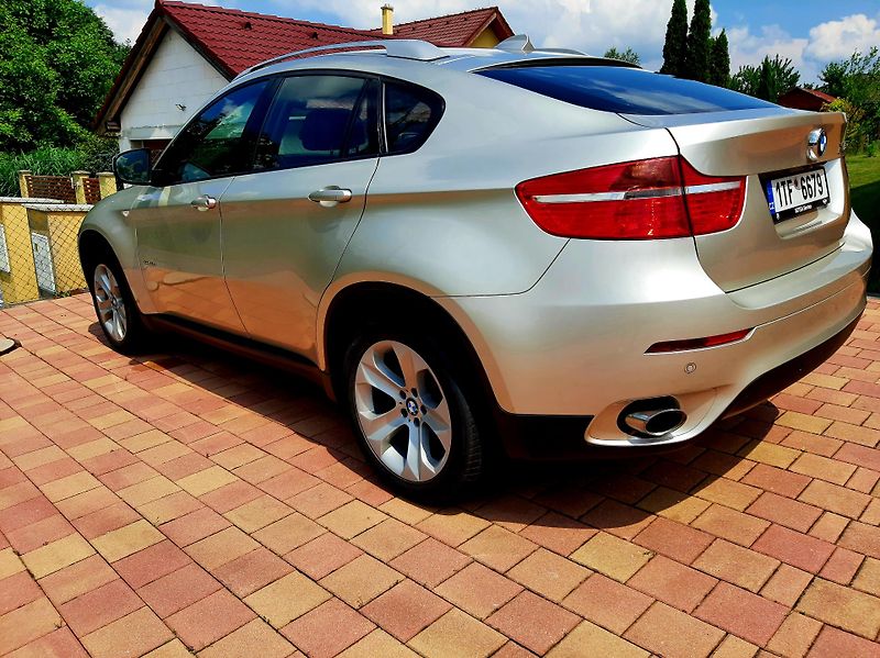 BMW X6 (2009) - fotka 1 z 24