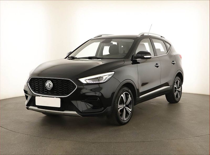 MG ZS (2022) 1.5, Tempomat, Park. senzory - fotka 2 z 13