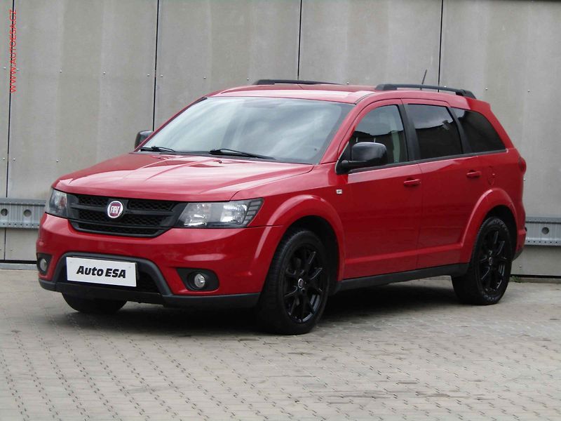 Fiat Freemont (2014) 2.0 Multijet 4x4, 7míst, AT - fotka 3 z 22