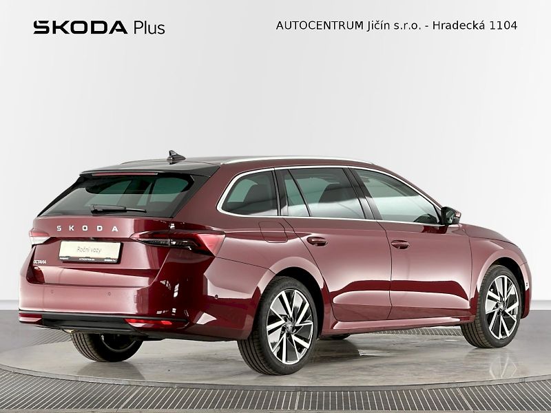 Škoda Octavia (2025) Combi 1.5TSI 110kW Top Selecti - fotka 2 z 33