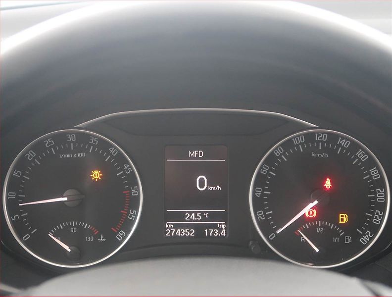 Škoda Octavia (2011) 1.6 TDI, Tažné, jezdí výborně - fotka 11 z 14