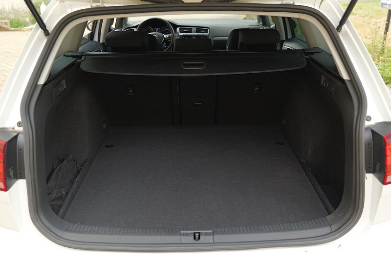 Volkswagen Golf 1.5 TGI DSG Adapt. Tempomat - fotka 29 z 29