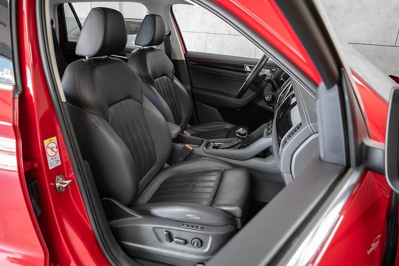 Škoda Kodiaq TDI 147kW 4x4*L&K*TAŽNÉ*ČR 1.M - fotka 11 z 51