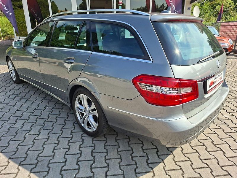 Mercedes-Benz Třídy E (2011) E 250 CDI 150kW 4MATIC - fotka 6 z 41