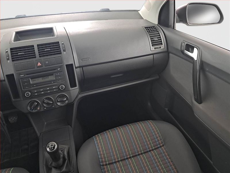 Volkswagen Polo (2008) 1.4 TDI, nová STK, jezdí dobře - fotka 8 z 15
