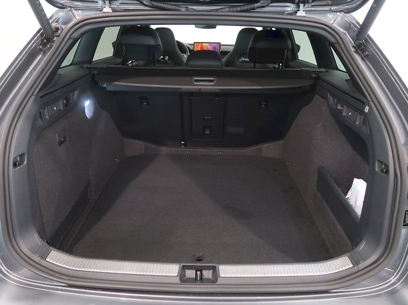 Škoda Superb (2026) SPORTLINE 2.0TDI 142KW 4x4 DSG - fotka 46 z 48