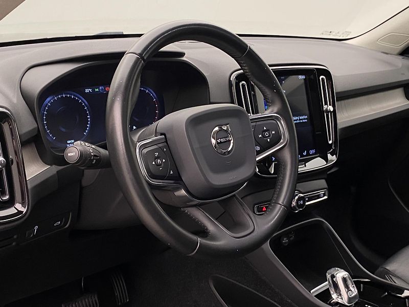 Volvo XC40 T4 AWD INSCRIPTION AUT CZ - fotka 19 z 47