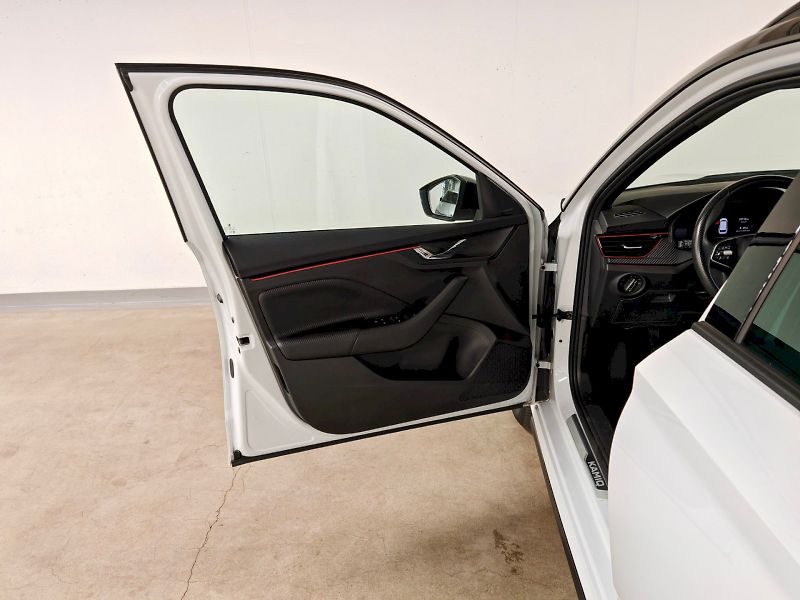Škoda Kamiq (2025) 1.0 TSI 85 kW Monte Carlo - fotka 20 z 29