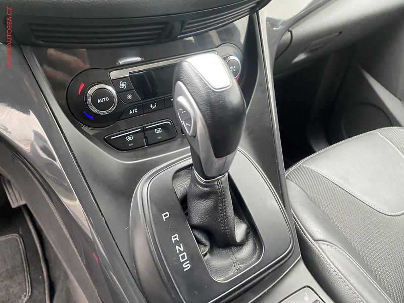 Ford Kuga (2013) 2.0 TDCi 4x4, ČR, Titanium - fotka 16 z 16