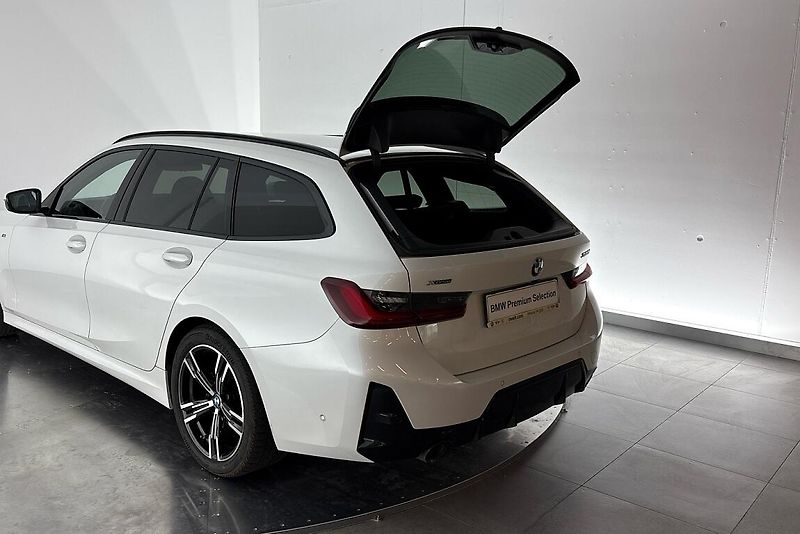 BMW Řada 3 řady 3 | 320d xDrive - fotka 9 z 27