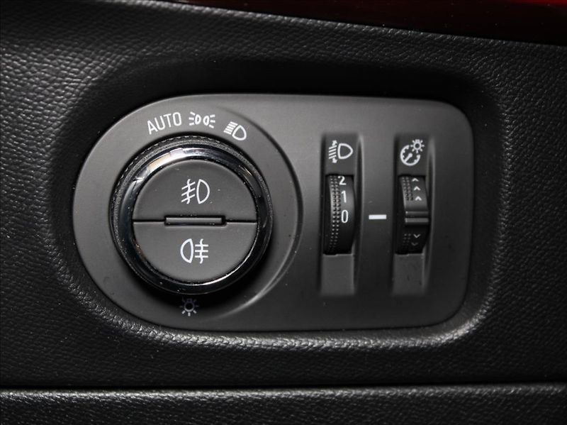 Opel Mokka 0,0 100kW 50kWh GS-Line 1.maj. - fotka 16 z 21