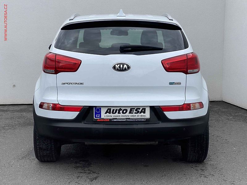 Kia Sportage (2016) 1.6 GDi, Navi, kamera, kůže - fotka 5 z 15