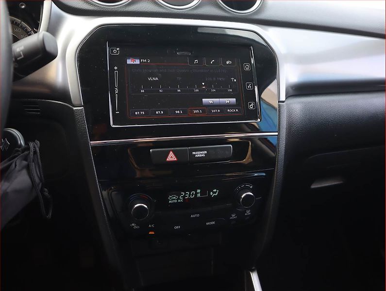 Suzuki Vitara (2022) 1.4 BoosterJet - fotka 12 z 18