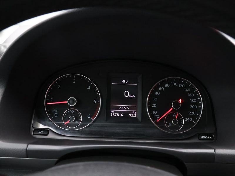 Volkswagen Touran 2,0 TDI 103kW Comfortline Klim - fotka 15 z 26
