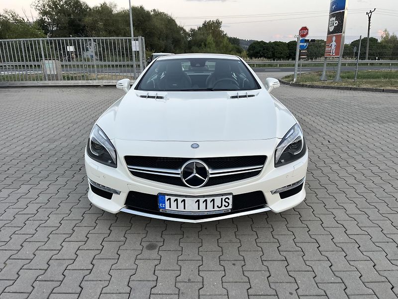 Mercedes-Benz SL (2013) 63 AMG - fotka 2 z 22