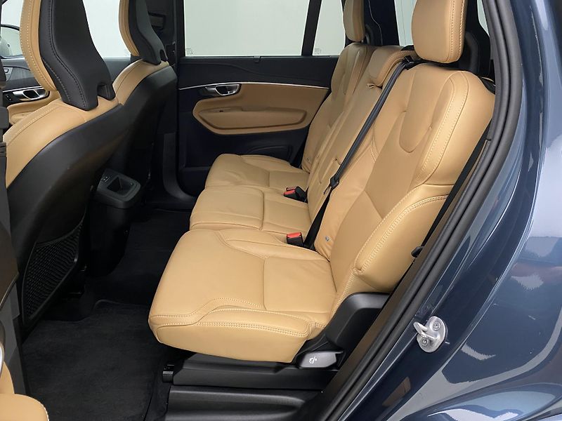 Volvo XC90 B5 AWD BRIGHT PLUS AUT CZ 7m - fotka 5 z 63