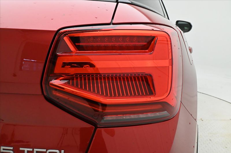 Audi Q2 1,5 35 TFSI 110 kW S-Tronic Zá - fotka 30 z 31