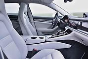 Porsche Panamera Turbo Sport Turismo.