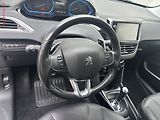 Peugeot 2008 (2015) 1.2 VTi, Allure, AT, navi - náhled 12