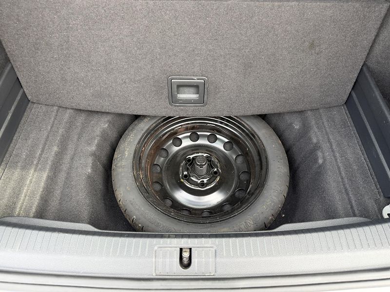 Volkswagen Golf Combi VII 1,6 TDi/85kW - fotka 56 z 66
