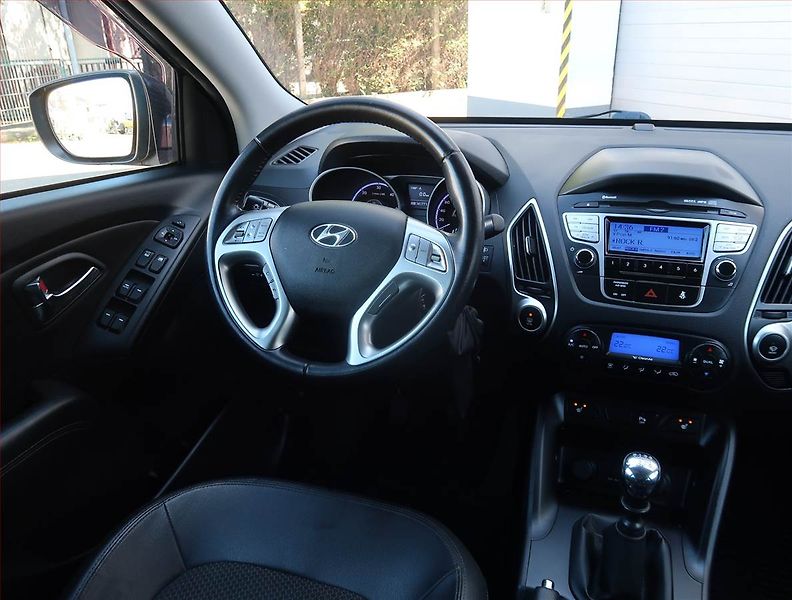 Hyundai ix35 (2012) 2.0 CRDi, 4X4, Serv.kniha - fotka 7 z 19