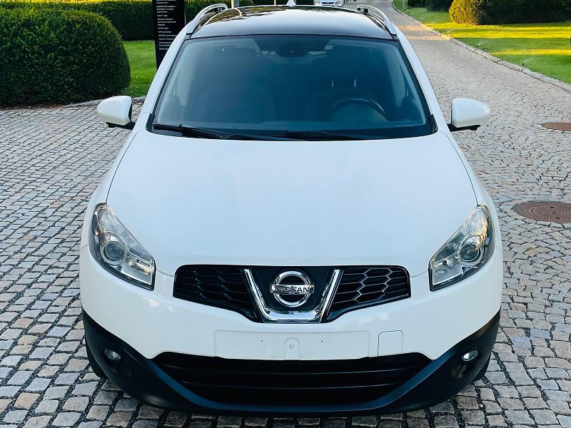 Nissan Qashqai 2.0i KAMERA TAŽNÉ SERVISKA 7M - fotka 5 z 45