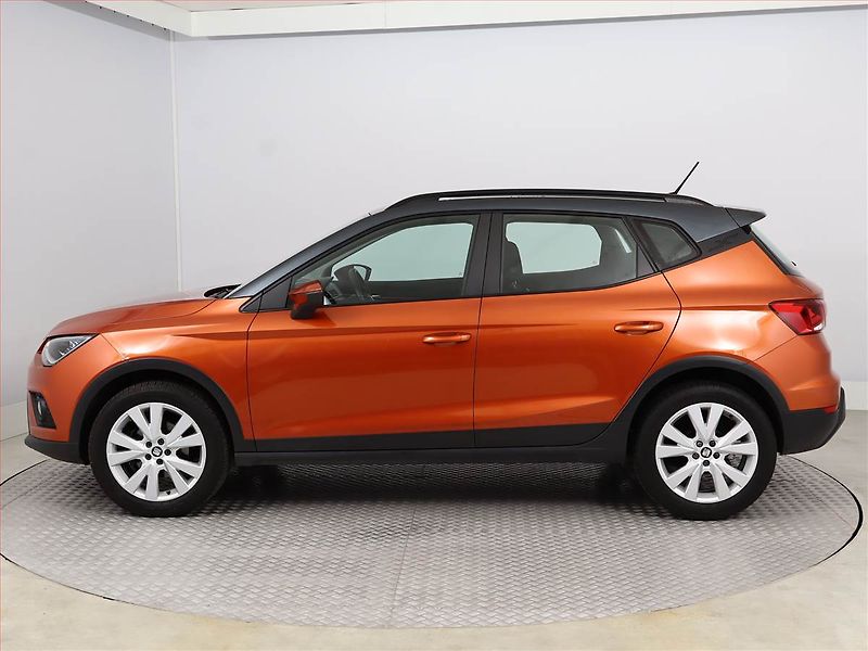 Seat Arona (2019) 1.0 TSI, Automat, Navi - fotka 3 z 19