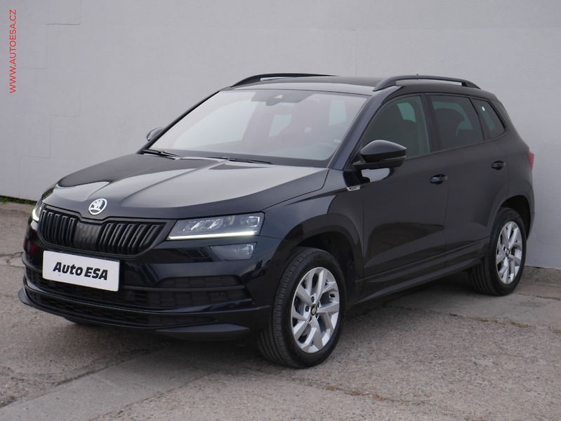 Škoda Karoq (2021) 1.5 TSI, SportLine. DSG, LED - fotka 3 z 21