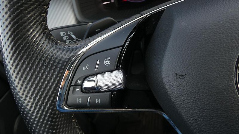 Škoda Kodiaq 2,0 TDI DSG 4x4 Sportline - fotka 12 z 25