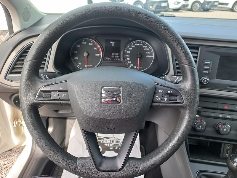 Seat Leon (2017) 1.2TSi 63kW ČR - fotka 15 z 18