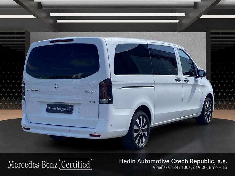 Mercedes-Benz Vito (2025) 119 CDI / Tourer Select / L / - fotka 5 z 26