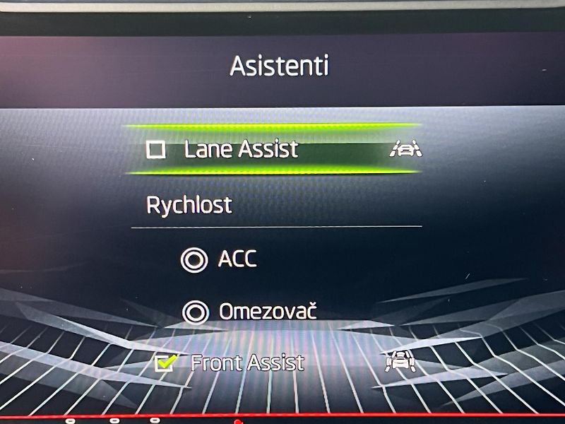 Škoda Karoq 2.0 TDi 4x4 DSG Sportline max. - fotka 11 z 12