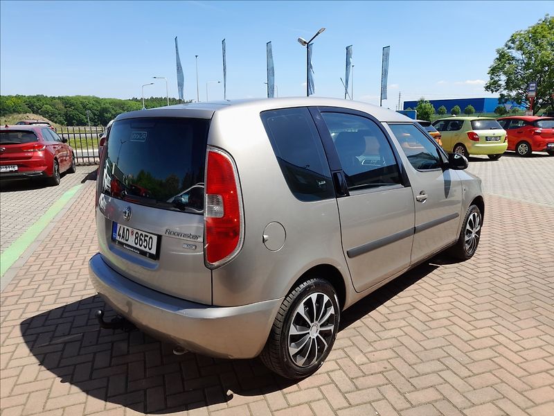 Škoda Roomster 1,4 TDi STÁLE U NÁS - fotka 6 z 17