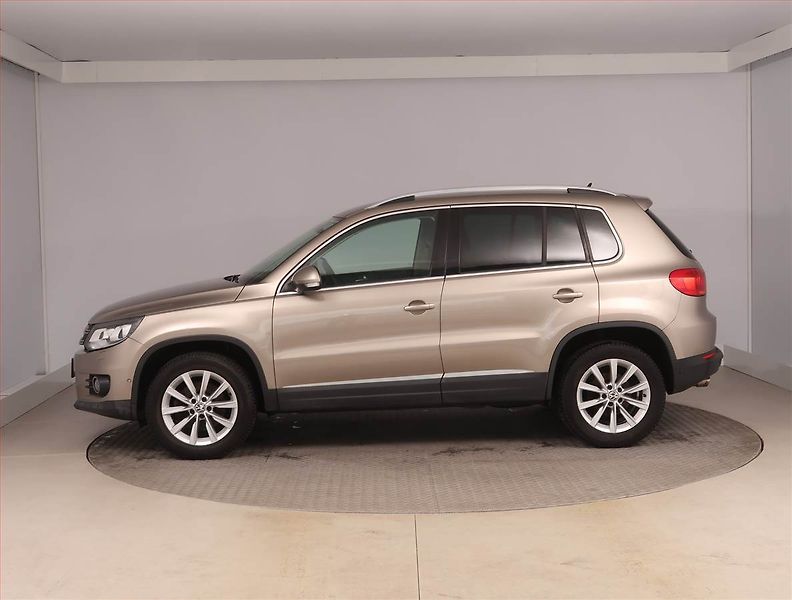 Volkswagen Tiguan (2012) 2.0 TDI, 4X4, Xenony - fotka 3 z 19