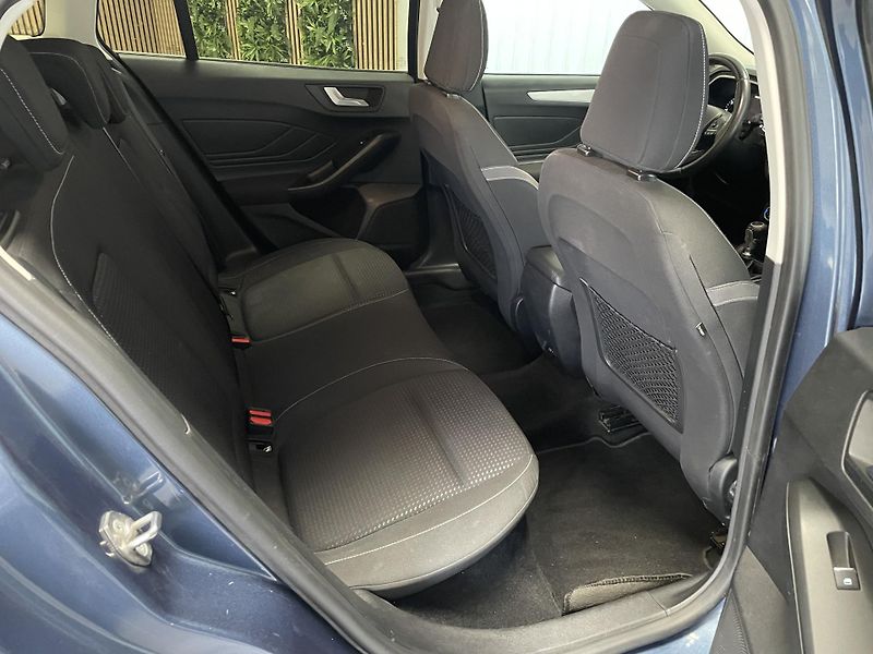 Ford Focus 1.5 TDCi NAVI DIGIAC  - fotka 16 z 24