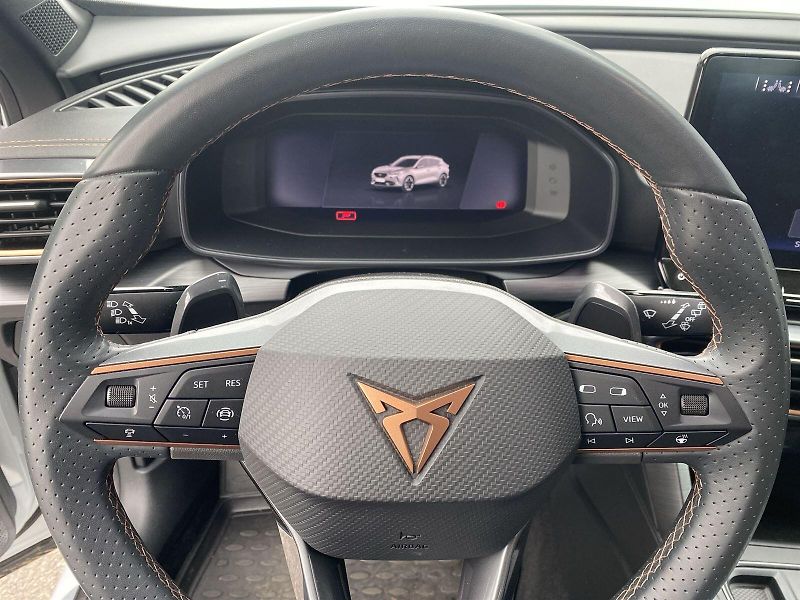 Cupra Formentor (2023) 1.5 TSI DSG - fotka 18 z 39