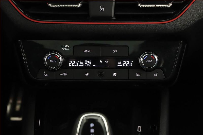 Škoda Kamiq (2025) 1.0 TSI, Monta Carlo - fotka 13 z 20