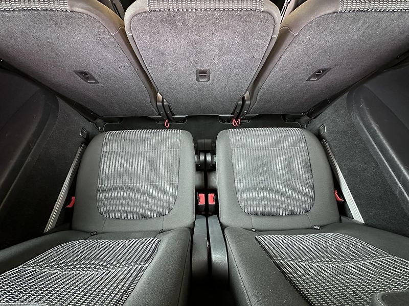Seat Alhambra (2017) STYLE 1.4/110kW*7.Míst.*2.Maj. - fotka 33 z 44