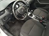 Škoda Octavia 1,6 TDI kombi - náhled 9