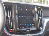 Volvo XC60 (2019) 2.0D 140KW mat – NAVI - náhled 23