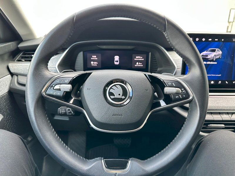 Škoda Octavia (2024) 1.5 TSI 110kW MHEV Top Selecti - fotka 12 z 25