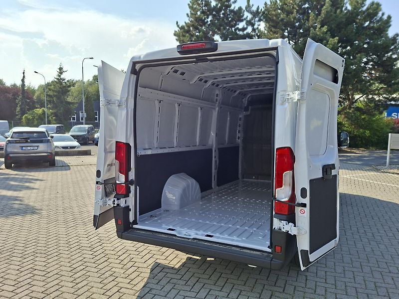Peugeot Boxer (2026) 4350 L4H2 BlueHDi 180 MAN6  - fotka 5 z 12