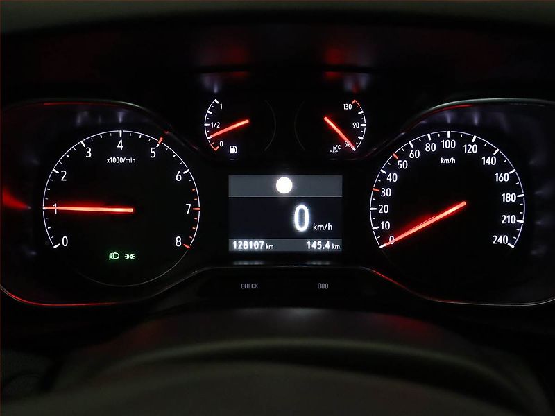 Opel Combo (2019) Enjoy 1.2 Turbo, 5Míst, ČR - fotka 11 z 13