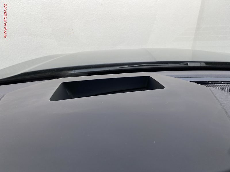Škoda Octavia (2020) 2.0 TDi, Style, DSG, TZ, +ALU - fotka 22 z 22