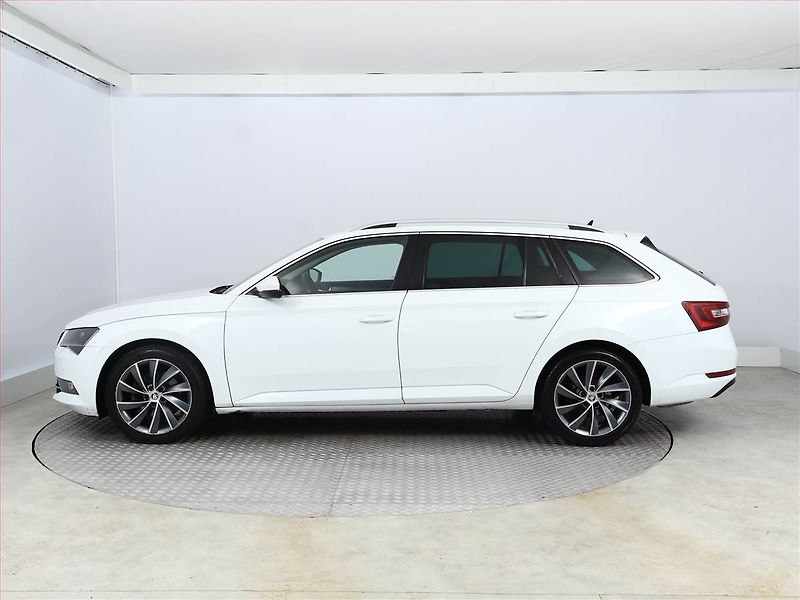 Škoda Superb (2018) 2.0 TDI, 4X4, Automat - fotka 3 z 21