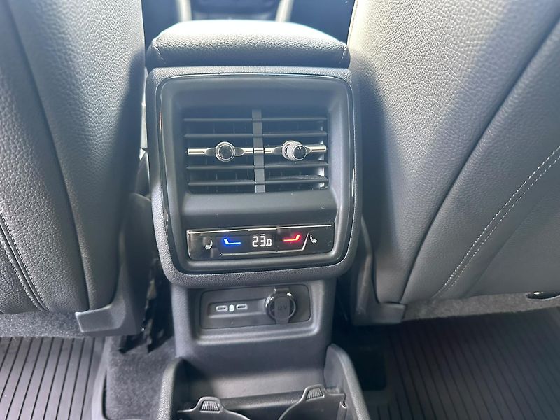 Škoda Kodiaq 2.0TDI 142kW 4x4 Exclusive Sel - fotka 16 z 18