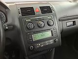 Volkswagen Touran (2004) Comfortline 2.0 TDI, 7 míst - náhled 12