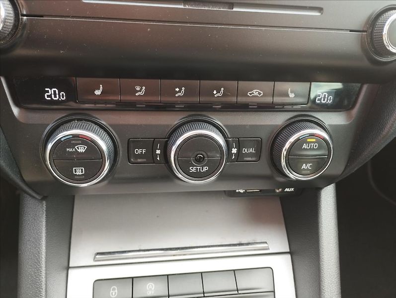 Škoda Octavia 1,2 TSi 77KW - fotka 17 z 17