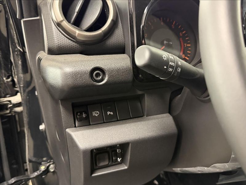 Suzuki Jimny 1,5 75 KW GLX REZERVACE!!! - fotka 23 z 25